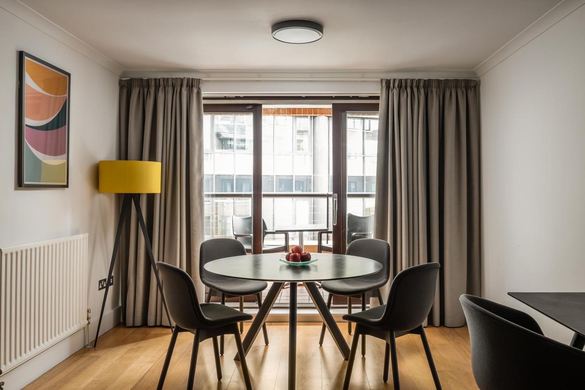 Monarch House - Serviced Apartments - Kensington London Exteriör bild