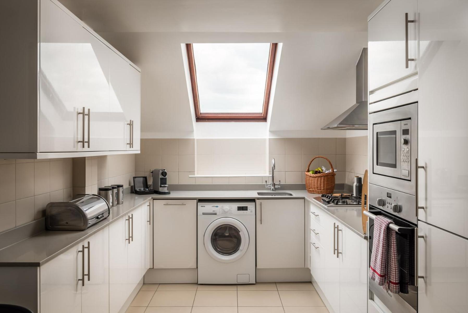 Monarch House - Serviced Apartments - Kensington London Exteriör bild