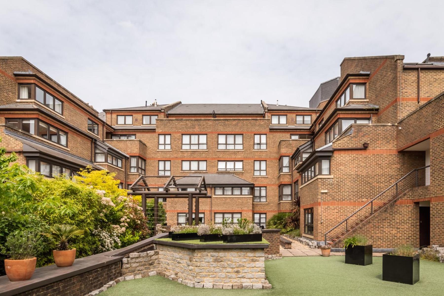 Monarch House - Serviced Apartments - Kensington London Exteriör bild